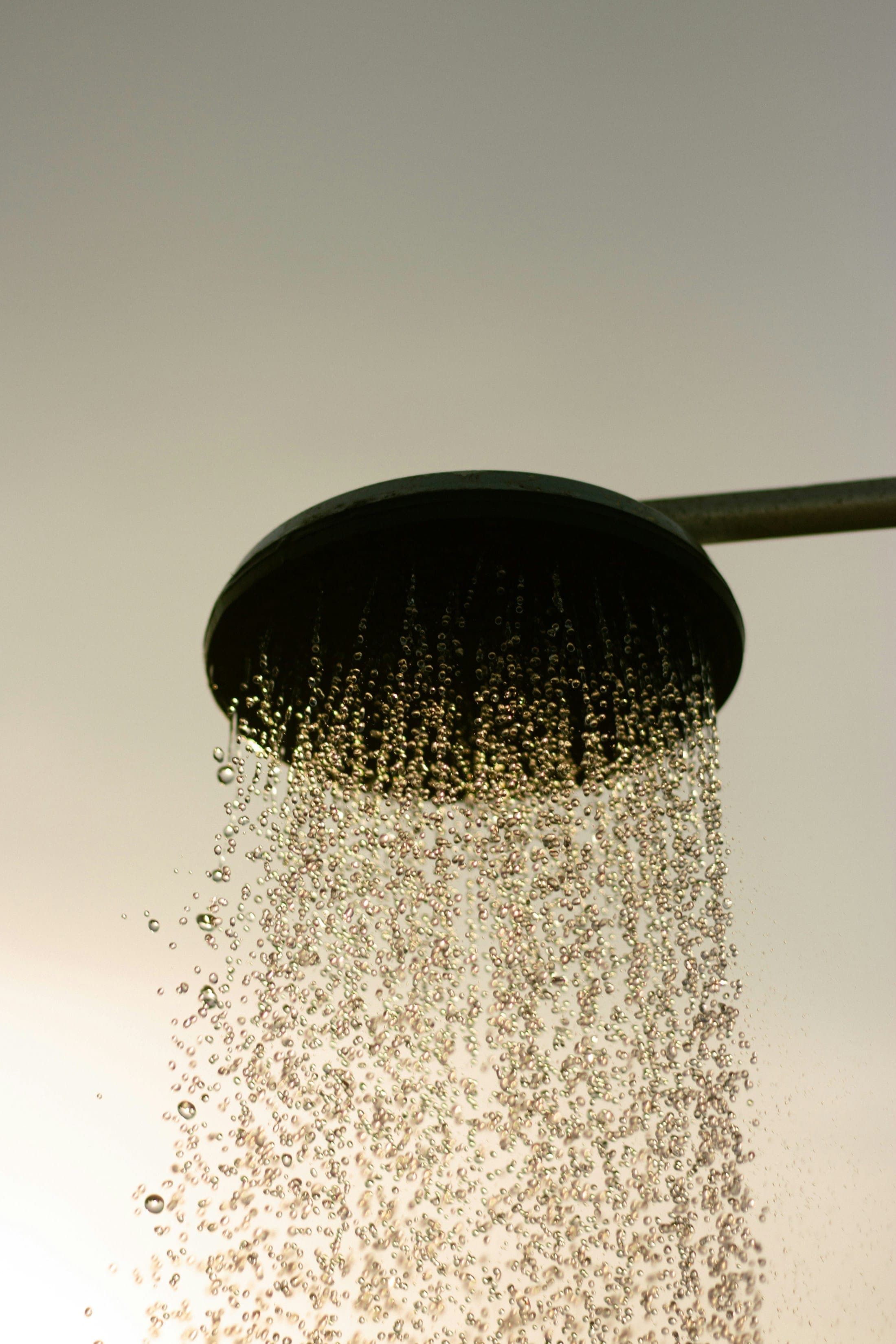 Pomme de douche de tête en fonctionnement
